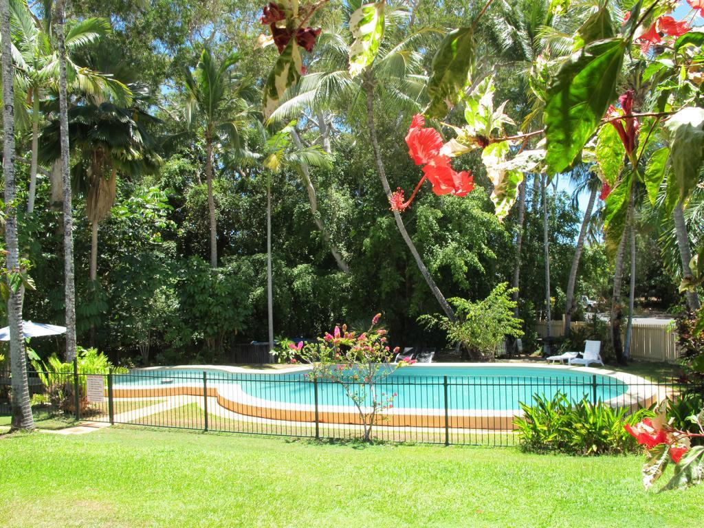 Villa Marine Holiday Apartments Cairns Yorkeys Knob ภายนอก รูปภาพ