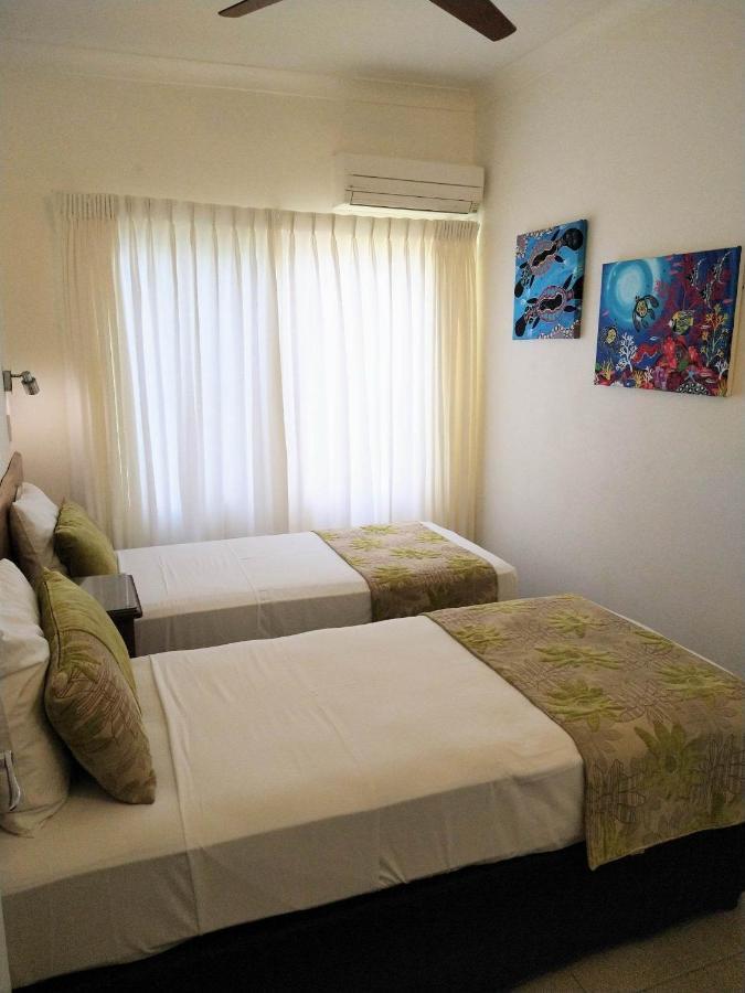 Villa Marine Holiday Apartments Cairns Yorkeys Knob ภายนอก รูปภาพ