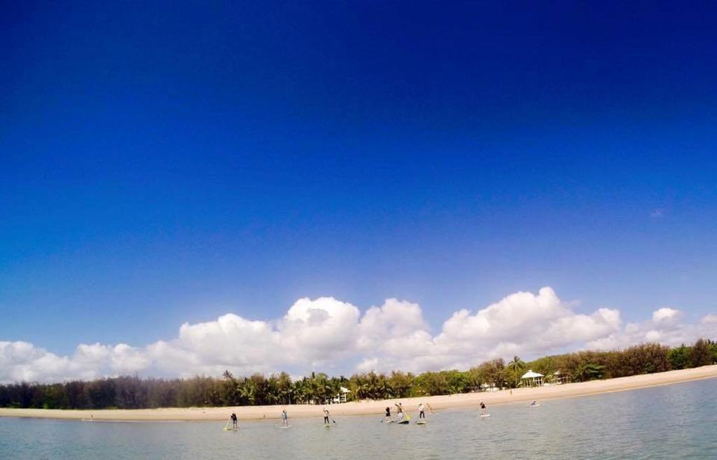 Villa Marine Holiday Apartments Cairns Yorkeys Knob ภายนอก รูปภาพ