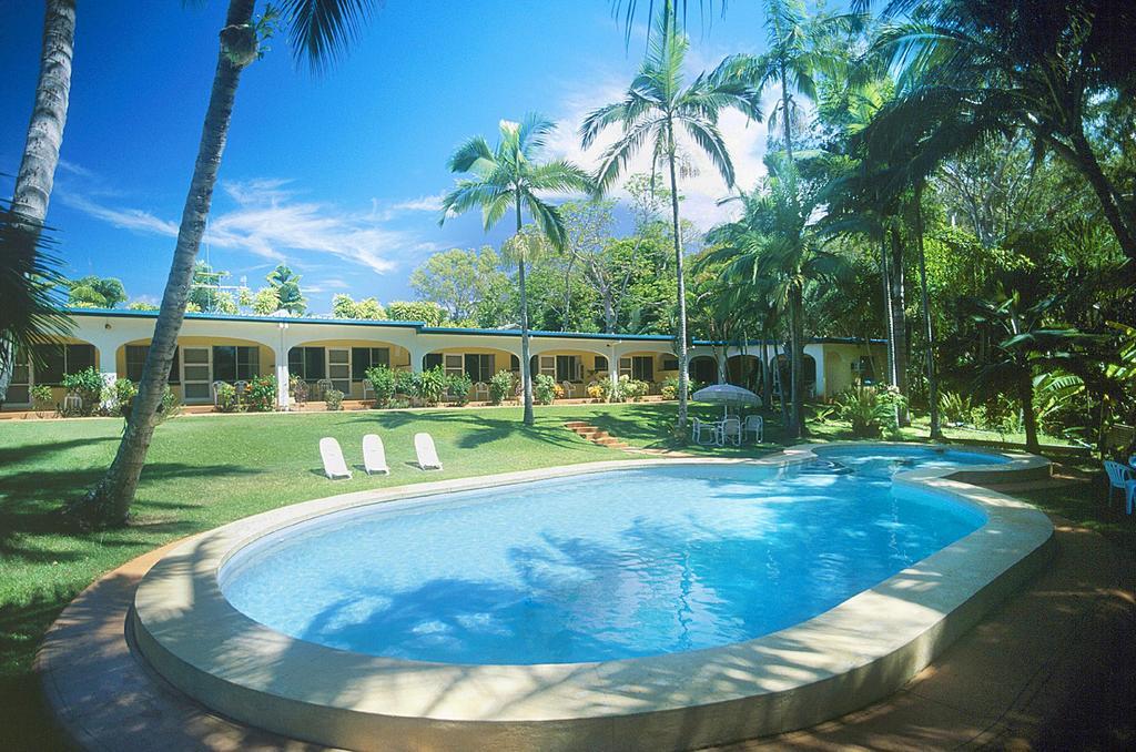 Villa Marine Holiday Apartments Cairns Yorkeys Knob ภายนอก รูปภาพ