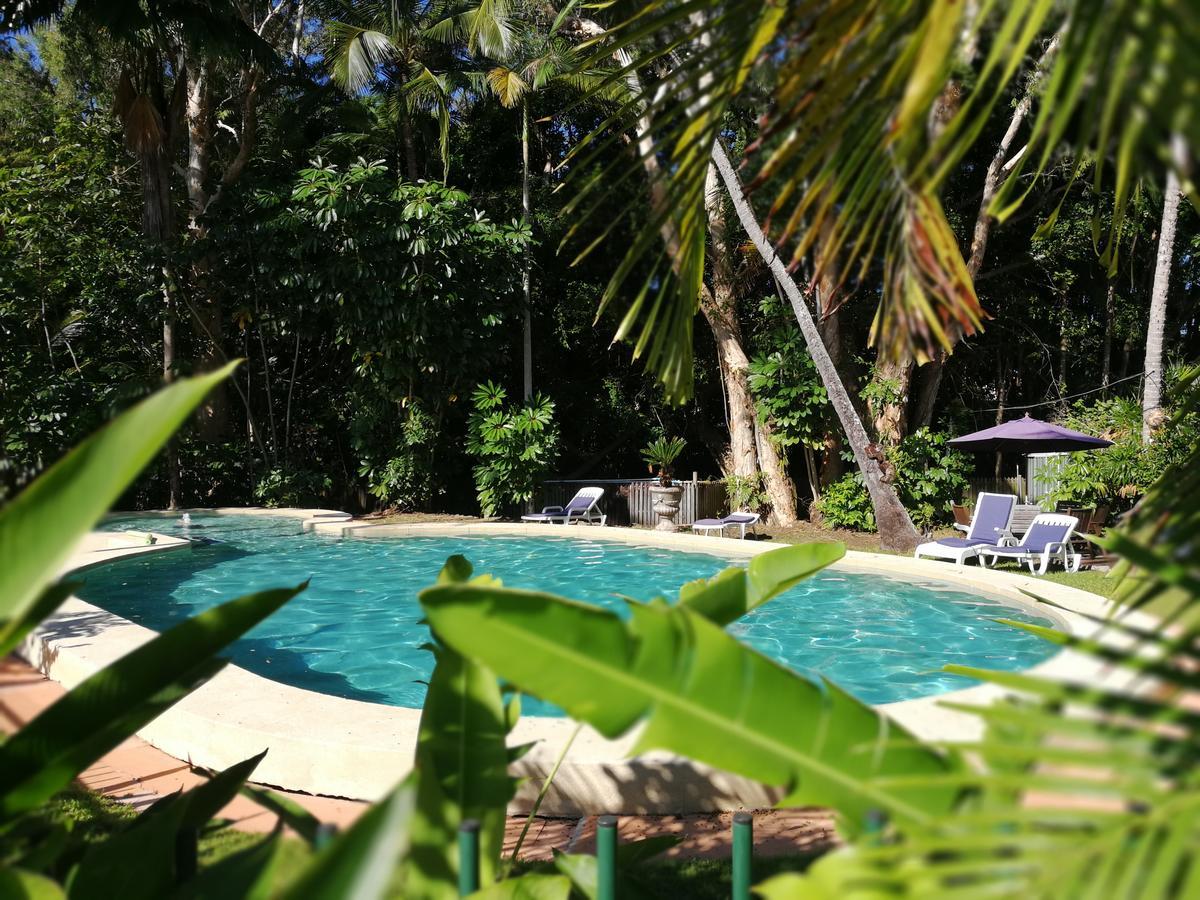 Villa Marine Holiday Apartments Cairns Yorkeys Knob ภายนอก รูปภาพ